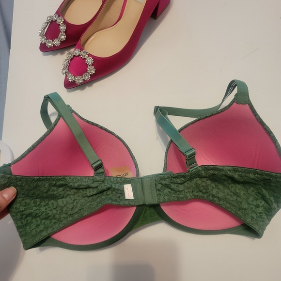 Victoria's Secret Green Textured Animal Print Underwire Bra Sexy Girly Lingerie - Picture 3 of 9